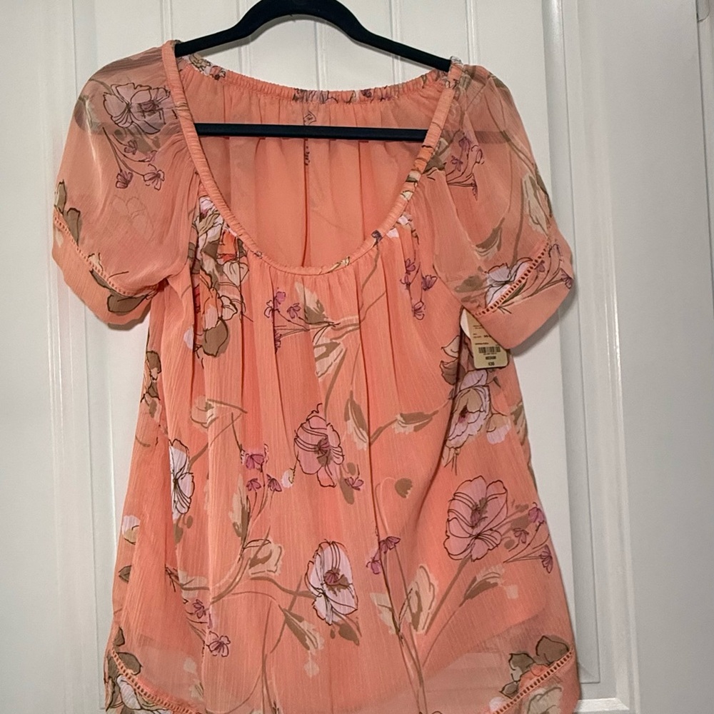 NWT St. John’s Bay Floral Blouse Medium Peach Sheer Top Boho Lightweight